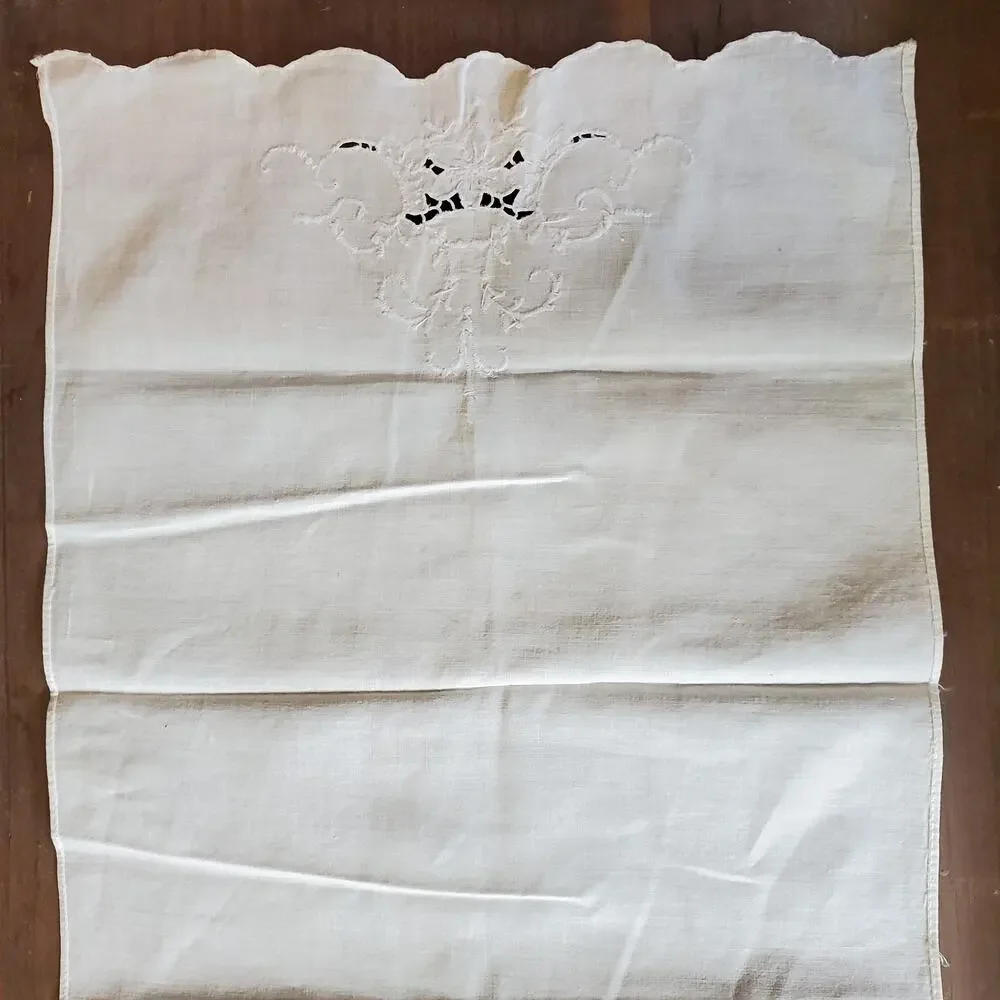 Vintage Hand Towel White w/ Embroidery & Cutouts 13x18 Inch
